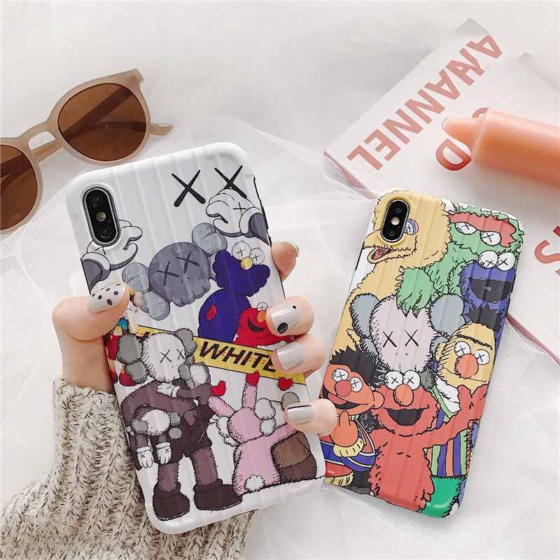 iphone 12 miniケース kaws