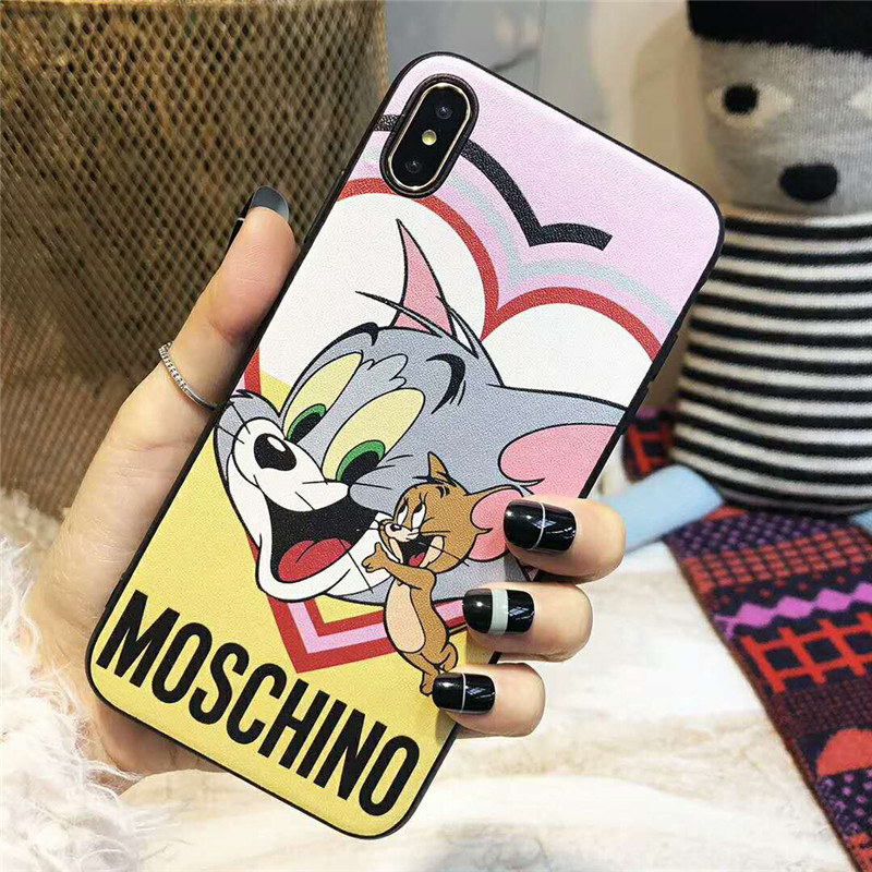 Moschino ディズニー ブランド iphone 12/12 pro/12 mini/12 pro max/11/11 pro/11 pro maxケース モスキーノ 漫画風 ジャケット型  トムとジェリー ミッキー柄 ミニーマウス ブルーレイ ドナルドダック デイジーダック