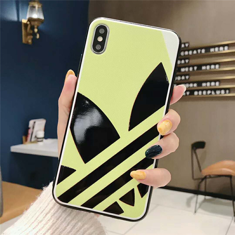 アディダスAdidasブランド iphone12pro/12mini/12pro max/11ケース ins風 シンプル クローバー柄 スポーツ風 モノグラム お洒落 男女通用 アイフォンx/xs/xr/8/7/6カバー