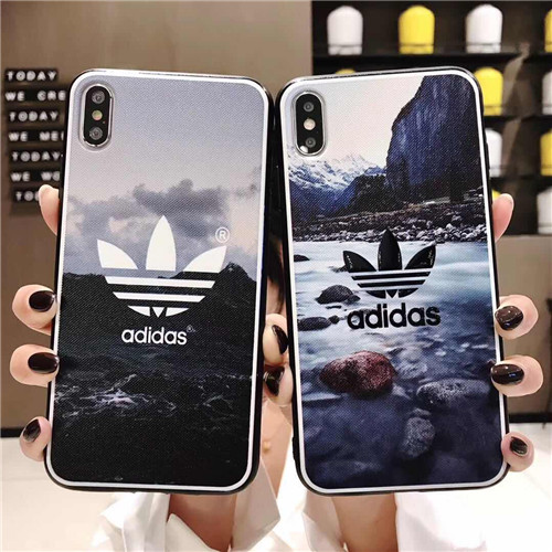 アディダスAdidasブランドiphone12pro/12mini/12pro max/11ケース 運動風 景色柄 トレフォイル 三つ葉 モノグラム クローバー お洒落 男女通用 アイフォンx/xs/xr/8/7/6カバー