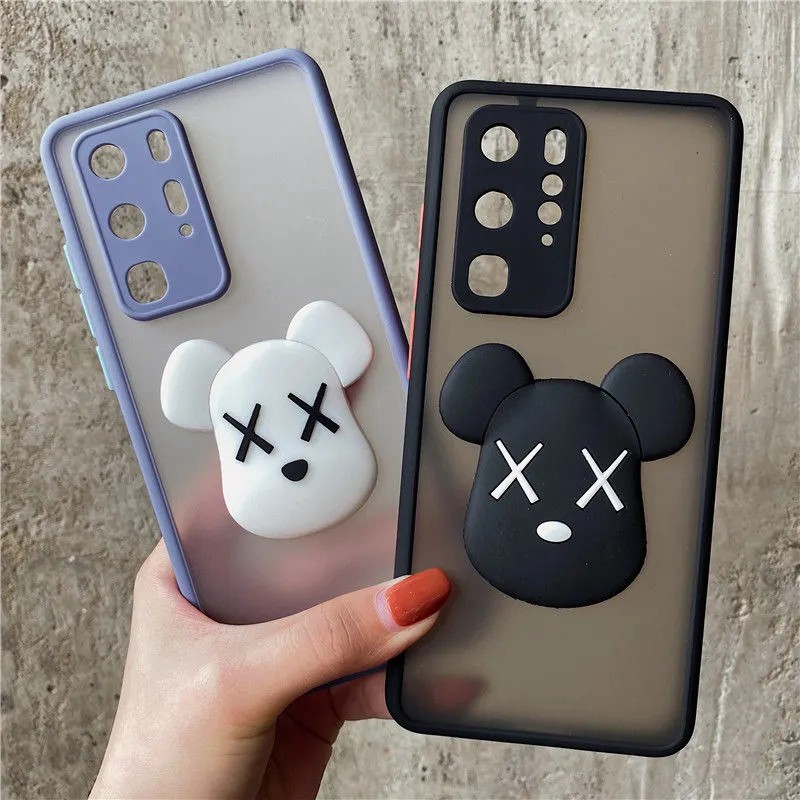 KAWS iphone 12/12 pro/12 max/12 pro max/11 pro max/se2ケース かわいい 個性 カウズ スタンド機能 透明カバー