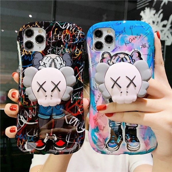 KAWS iphone 12/12 pro/12 pro max/11/se2ケース 個性 カウズ風 スタンド機能 ソフトケース キラキラ Huawei p40/p40 pro/p30/p30 pro/p20/p20 pro/mate30/mate30 pro/mate20/mate20 proケース シリコンケース 落下保護 アイフォンx/xs/xr/8/7カバー メンズ レディーズ