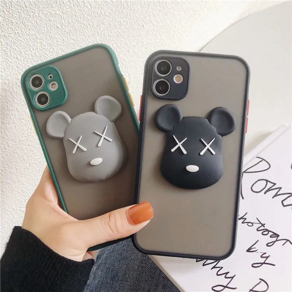 KAWS iphone 12/12 pro/12 max/12 pro max/11 pro max/se2ケース かわいい 個性 カウズ スタンド機能 透明カバー iPhone X/XS/XRケース 立体柄 シリコンケース 耐久性 アイフォン8/7/6カバー メンズ レディーズ