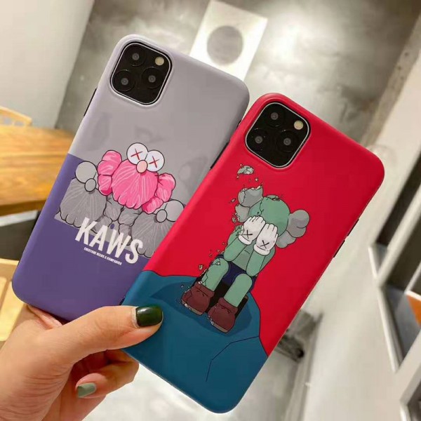 カウズ Kaws Iphone 12 11 Pro Maxケース ブランド 鋤柄ケース 格安 贅沢品 おしゃれ アイフォン12 11カバー 韓国風 可愛い 人気