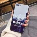 アディダス iphone12/12pro/12mini/12pro max/11/11pro/11 pro maxケース Adidas ブランド 個性 トレフォイル レザー スポーツ風 三つ葉 3本ライン ADIDAS ガラス アイフォンx/xr/xs/8/7ケース オシャレ メンズ レディース