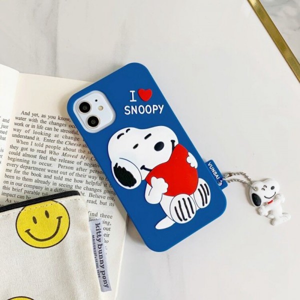 スヌーピー柄 iphone 12/12 pro/12 mini/12 pro max/11/11 pro/11 pro max/se2ケース 面白い ジャケット型  Snoopy ペンダント付き ストラップ穴 激安 ソフトシリコン ア イフォンxr/x/xs/8/7カバー  耐衝撃 高級感 おしゃれ メンズ レディーズ