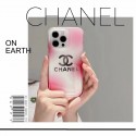 シャネルアイフォン14+/14Proケースブランド 柔らかい Chanel iphone 14/14pro maxカバー 耐衝撃 iphone13pro max/13カバー 軽量 スリム iphone12pro/12pro max保護ケース 半透明 グラデーションレッドピンク レディース