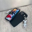 ブランドKAWS 個性IPhone13Pro max/13Pro/13ソフトケース衝撃吸収カッコイイカウズアイフォン12pro max/12pro/12フルカバー 耐久性 レンズ保護 iphone11pro/11 pro max/11/se2ケース滑り止め オシャレ メンズ 人気 レディース