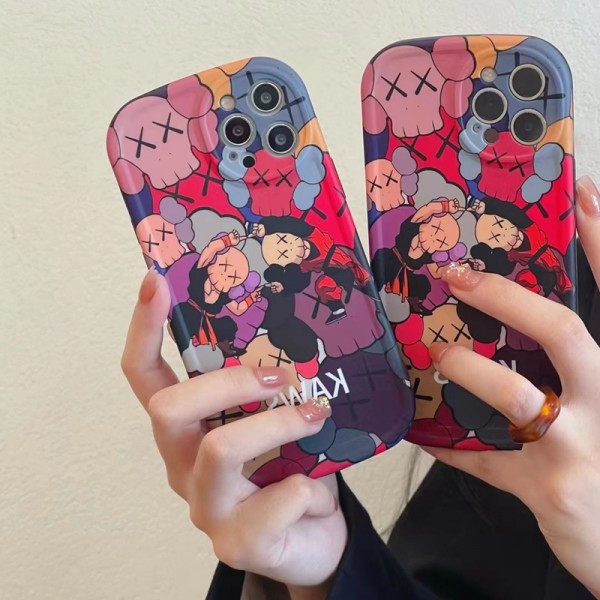 ブランド kaws アップル13Pro max/14携帯カバー 人気 プリント柄 カウズ iphone 13Proケース 鮮やか アイフォン12pro maxカバー 耐衝撃 iphone11 pro max/11ケース 流行り 軽量 ファッション