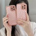 ルイヴィトン ブランド iPhone 13pro maxケース 超柔軟 触り良い LV ブランド アイフォン13pro/13カバー ソフト TPU素材 落下保護 iPhone12/12pro/12pro maxスマホケース レンズ保護 IPHONE11pro max/11カバー 可愛い 漫画柄 カップル用 ペア