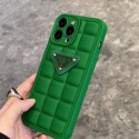 プラダ チョコレートデザイン iphone14pro/13proケース ブランド 存在感外観 Prada アイフォン13pro max/13携帯カバー 落下保護 iphone12pro/12ケース おしゃれ IPHONE11pro maxソフトケース 耐衝撃 スタイリッシュ 男女兼用