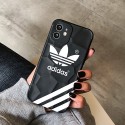 スポーツ ブランド adidas アイフォン13pro max/13pro/13スマホカバー 特殊 でこぼこ紋 アディダス iphone12/12pro/12pro maxケース マット調 おしゃれ 経典ストライプ IPHONE11pro max/11pro/11ケース 衝撃吸収 ファッション 耐久性 メンズ レディース