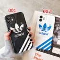 スポーツ ブランド adidas アイフォン13pro max/13pro/13スマホカバー 特殊 でこぼこ紋 アディダス iphone12/12pro/12pro maxケース マット調 おしゃれ 経典ストライプ IPHONE11pro max/11pro/11ケース 衝撃吸収 ファッション 耐久性 メンズ レディース