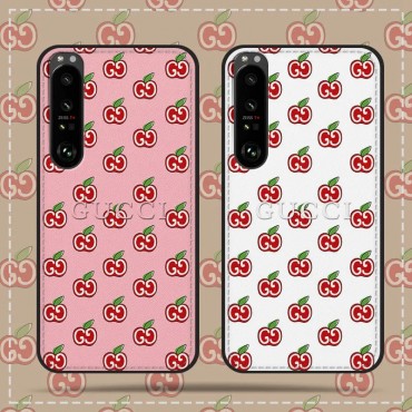 ブランド Gucci エクスペリア5III/10III/1IIIソフトケース 上質レザー 耐衝撃 グッチ XPERIA 1ii/1カバー かわいい りんご柄 清新スタイル 男女兼用 xperia xz1/xzp革ケース 高品質 オーダーメイド 保護性高い