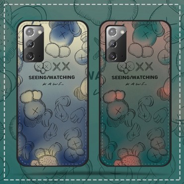 kaws アイフォン13pro max/13pro/13ケース ブランド 個性柄 ファッション カウズ GALAXY S22/S22+/S22ultra/S21+/S21ultra/s21/note20革カバー 復古スタイル 落下保護 iphone12pro max/11pro/SE3/XS/8P/7ケース 汚れにくい 男女兼用