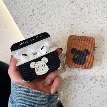 KAWS ブランド AirPods 3 収納ケース 紛失防止 カウズ エアーポッズ proカバー 携帯便利 おしゃれ airpods 2/1 ケース スクエア型 メンズ 人気 高品質 レディース 表面レザー 耐衝撃