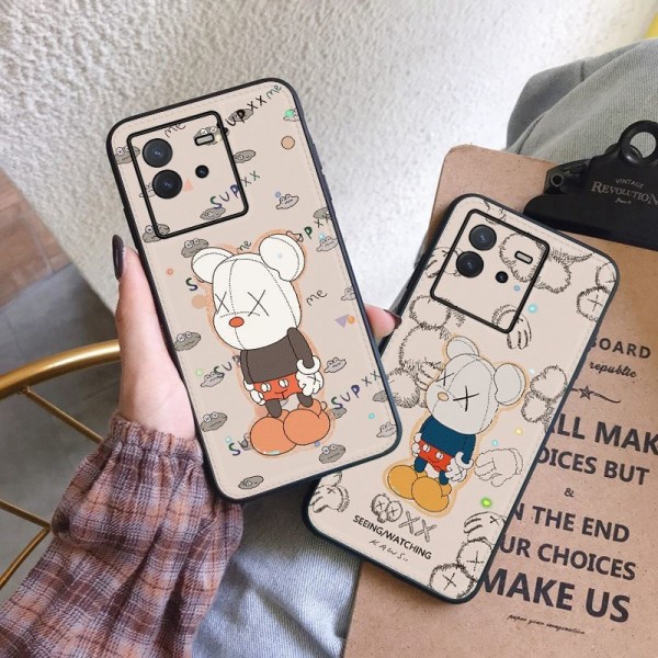 カウズ Galaxy S22+/S22ultra/A53/A33携帯カバー かわいい熊柄 オシャレ Kaws ブランド iPhone14Pro/13mini/12pro max/11ケース 全面保護 キズ防止 XPERIA 1IV/5iii/10ivケース スリム 軽量 ファッション 男女兼用