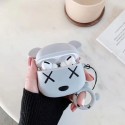 カウズ ブランド  AirPods 3ケース かわいい 熊キャラクター KAWS エアポーズプロケース 個性 カバー  人気 カラビナ付き シリコン AIRPODS 第一世代 第二世代 保護ケース 紛失なし 流行り ファッション