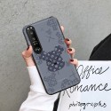 ブランド KAWS エクスペリア 1III/5IIIカバーケース落下保護 オシャレ クマ柄 男女兼用 カウズ風 xperia 10iii革ケース 耐久性 カッコイイ 高品質 流行り ファッション メンズ レディース