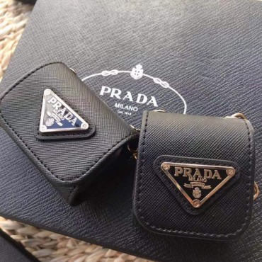 ブランド PRADA AirPods 3/pro 革カバー 耐衝撃 落下防止 プラダ アップル2/1イヤホンケース カラビナ付き 携帯便利 ファッション airpods3フルカバー 高級感 シンプル 無地 汚れにくい 男女兼用