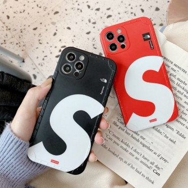 シュプリーム ブランド iPhone13pro max/13pro/13スマホケース 大きいS印字 かっこいい 創意 supreme コラボ the north face アイフォン12pro/12pro max/12mini/12フルカバー 超人気 ソフト 落下保護 IPHONE11pro max/11pro/11ケース 滑り止め 軽量 放熱性よい メンズ レディース