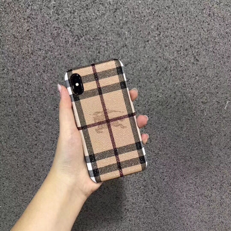 ブランド BURBERRY アイフォンiPhone13pro/12pro max/11/se3/XRハードカバー 高品質 フィット 耐衝撃